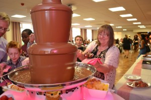 Chocolate Fountain Hire Oxfordshire Aylesbury Chocolate Fondue Hire - Chocolate Fountains R Us