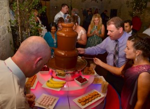Chocolate Fountain Hire Event Wedding Cripps Barn Cirencester - Chocolate Fountains R Us