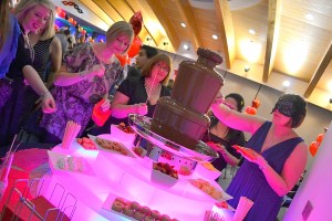Chocolate Fondue Hire Ascot, Bracknell, Cookham, Reading - Chocolate fountains R Us