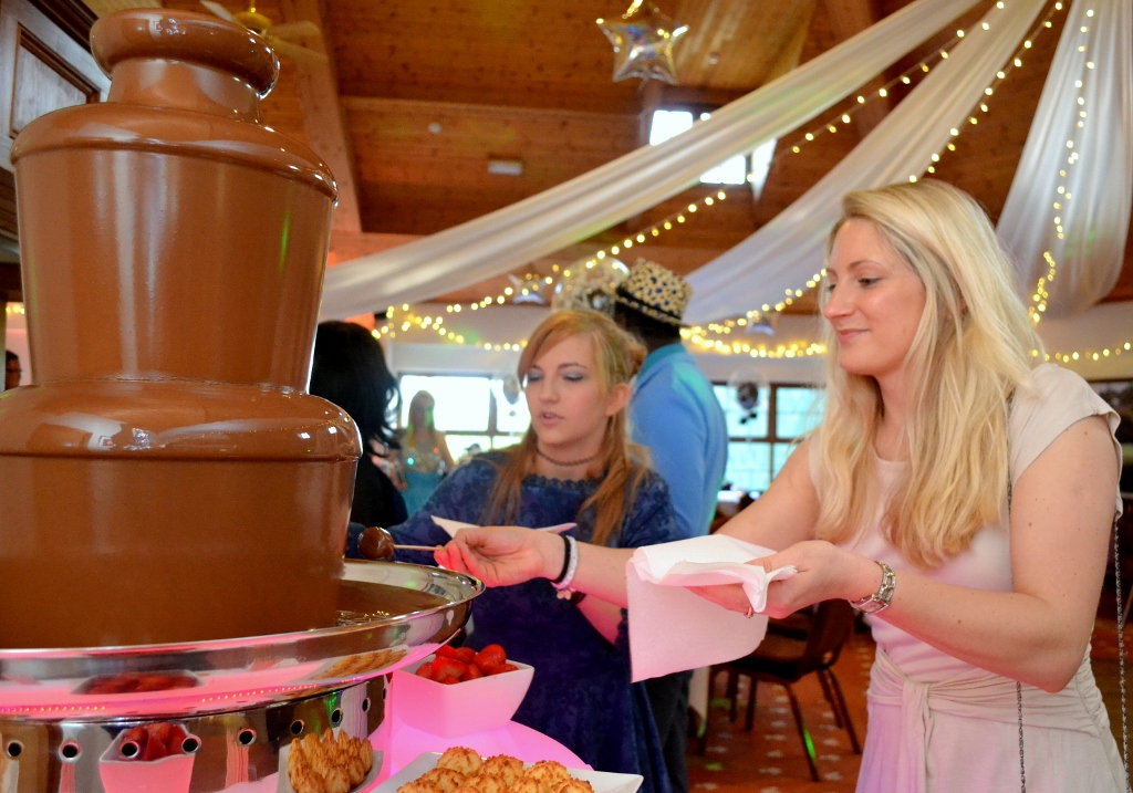 Small Chocolate Fountain Hire - Chocolate Fountains R Us